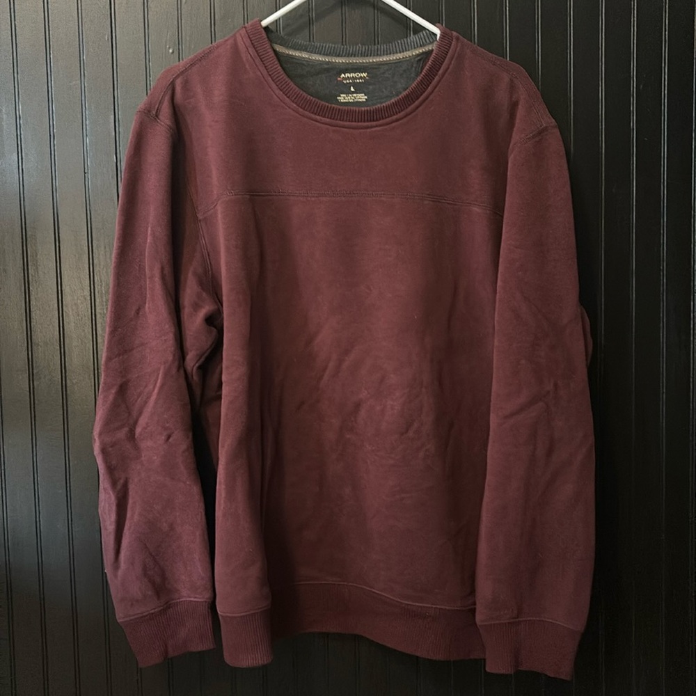 Maroon Crewneck Sweatshirt (Large)